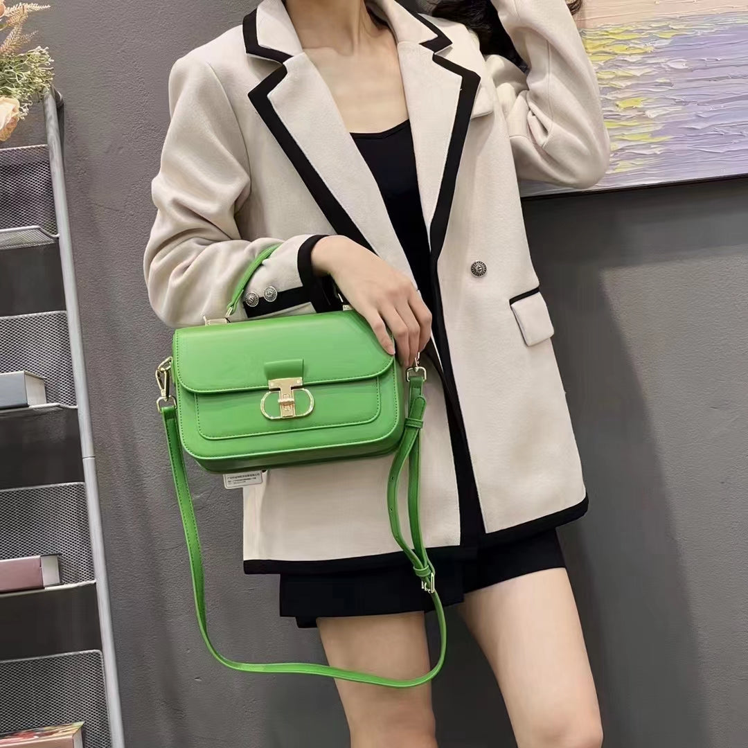 shoulder bag