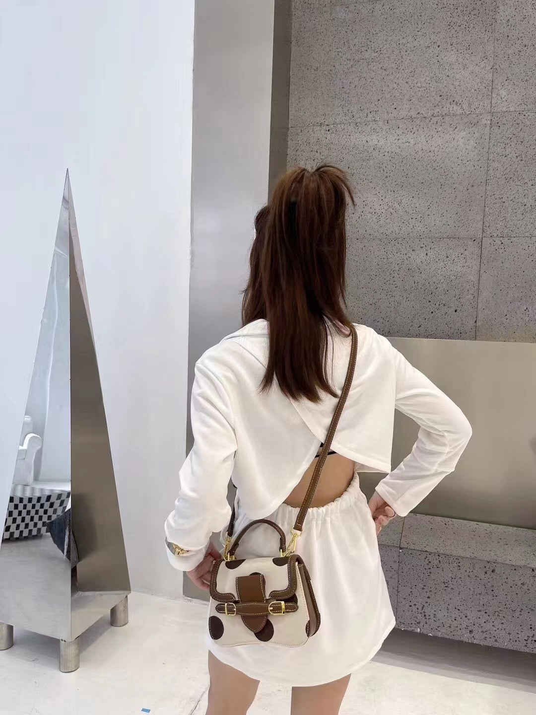 Crossbody Wallet in Monogram Leather
