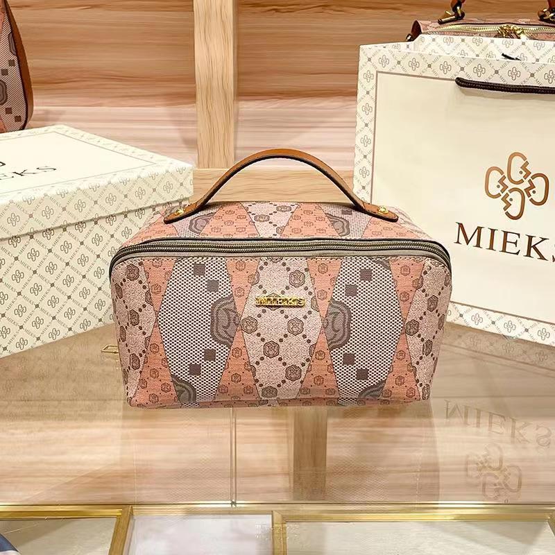 YX-Stylish leather handbag