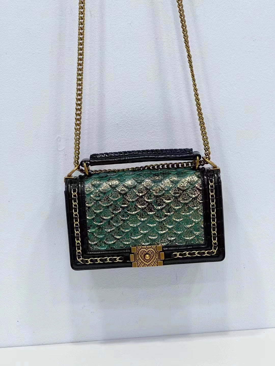 Green shoulder bag